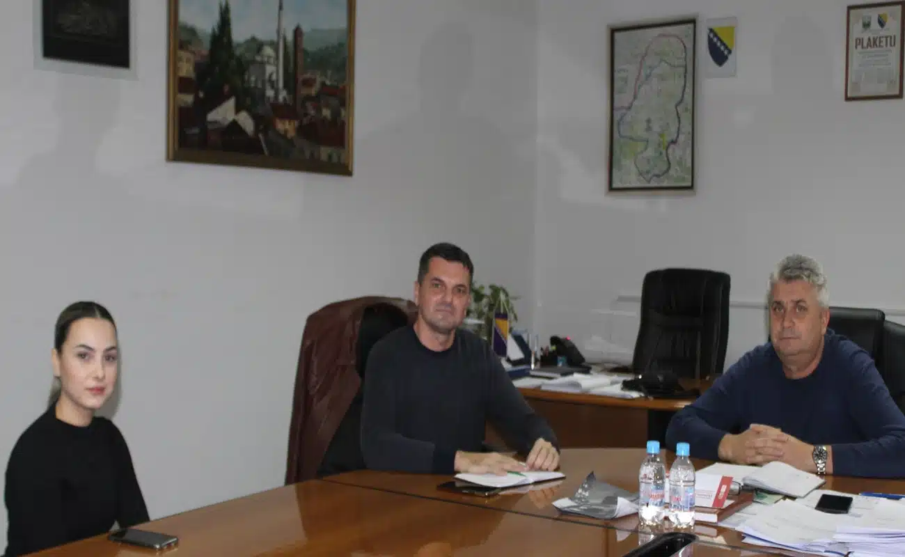 Načelnik Sapne Zudin Mahmutović održao sastanak sa predstavnicima koalicije “Društvo bez predrasuda”