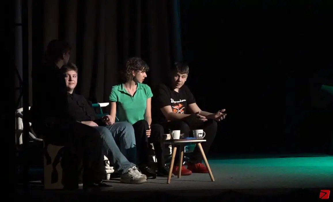 (Video) Na sceni Pozorišta mladih u Tuzli izvedena predstava “Avlija”