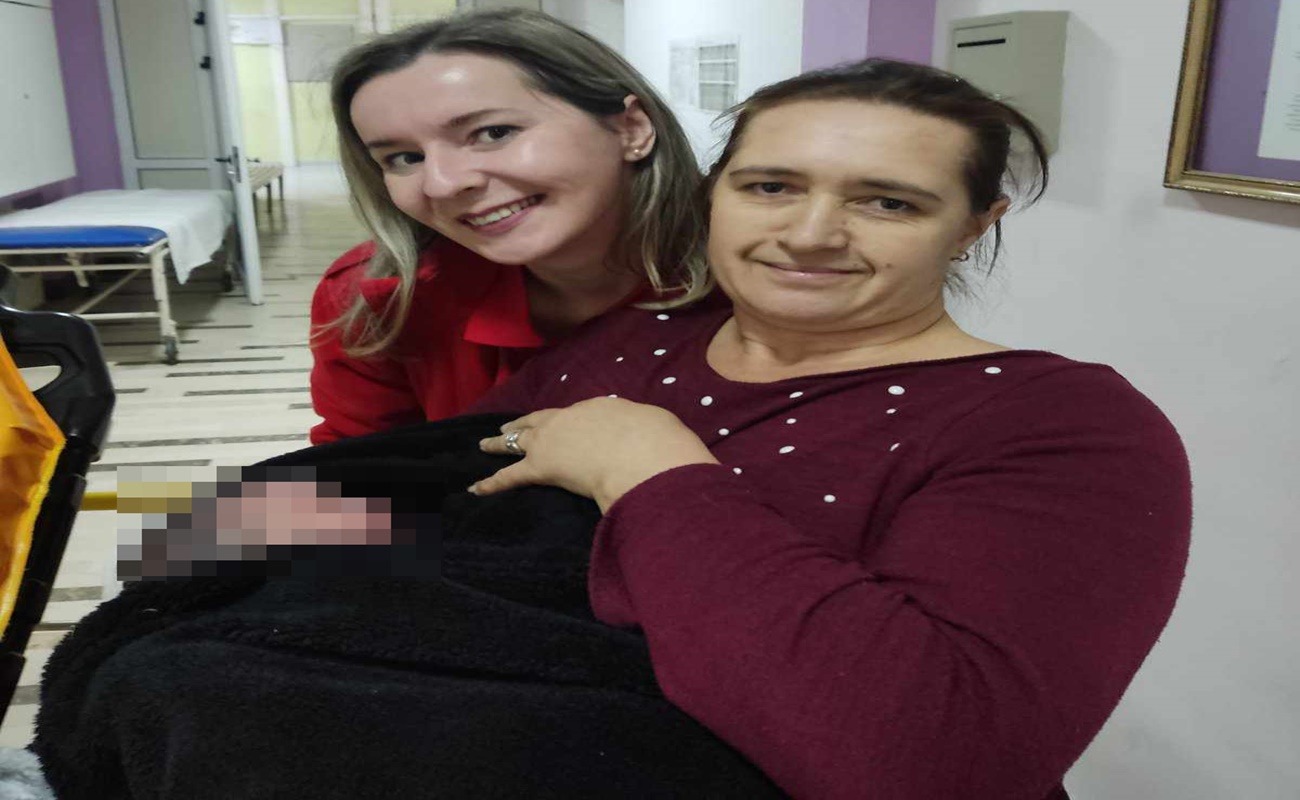 medicinska služba doma zdravlja teočak porodila ženu u sanitetu