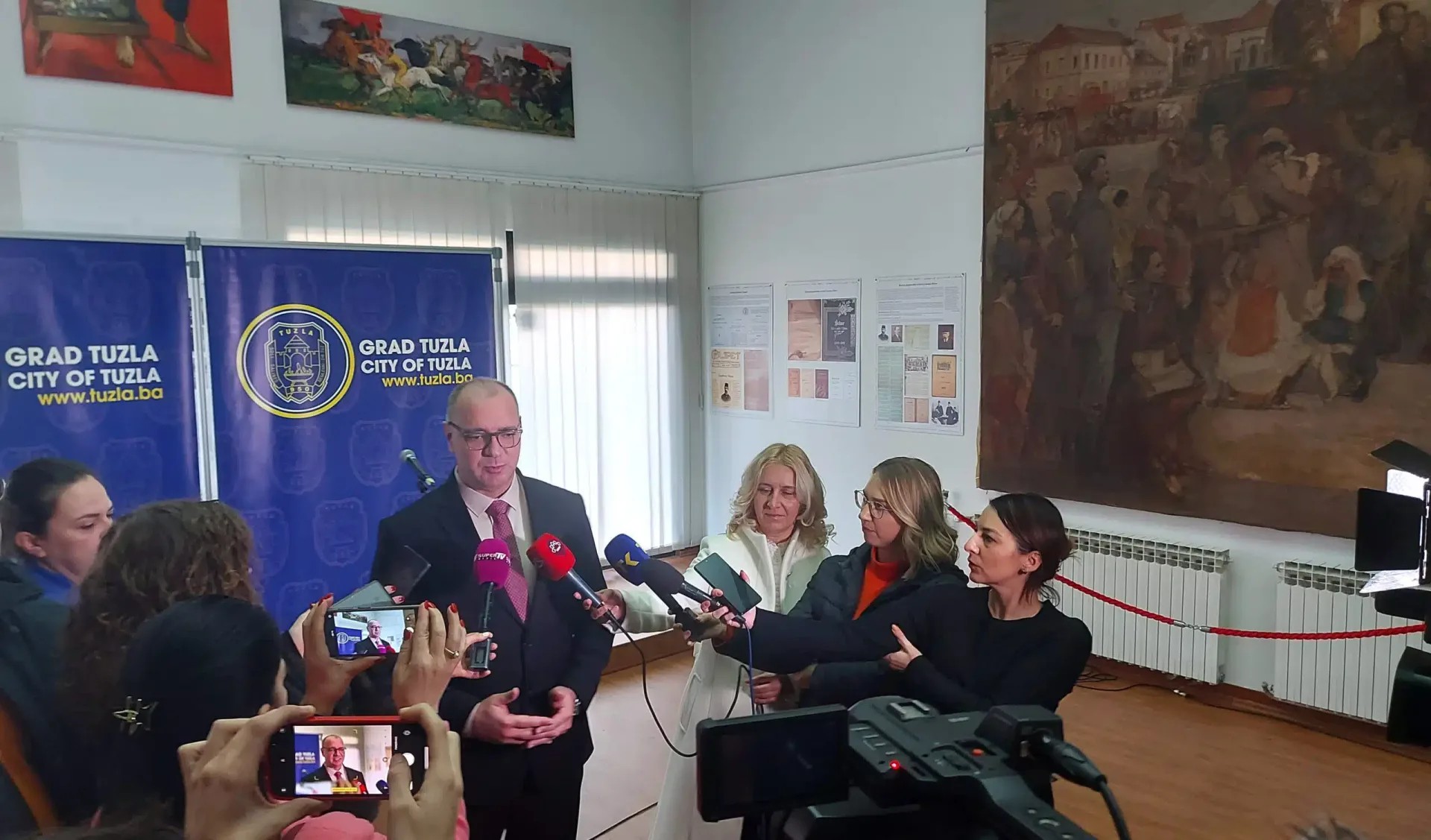 Gradonačelnik Lugavić organizovao novogodišnji prijem za predstavnike medija (FOTO/VIDEO)