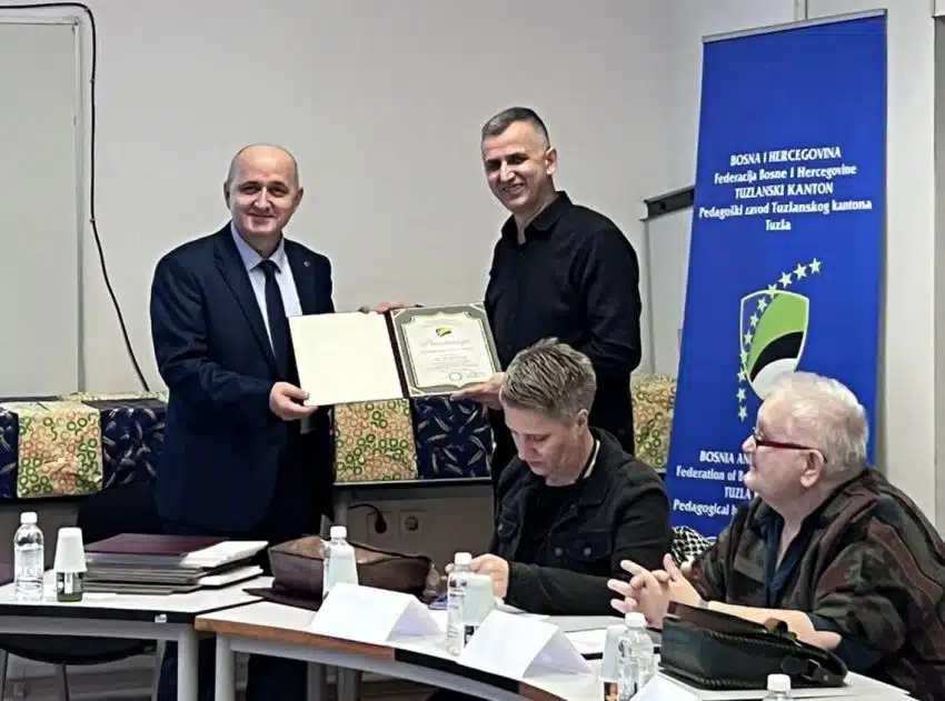 OŠ Stupari nagrađena za postignuti uspjeh