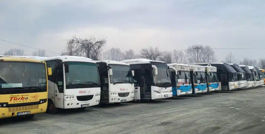 Defile autobusa u čast Dana vozača i automehaničara