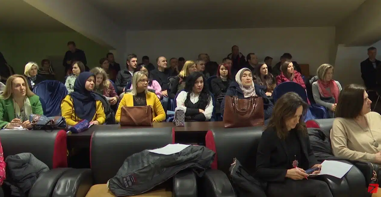 (Video) Pedagoški zavod TK organizovao redovni seminar za nastavnike i profesore matematike