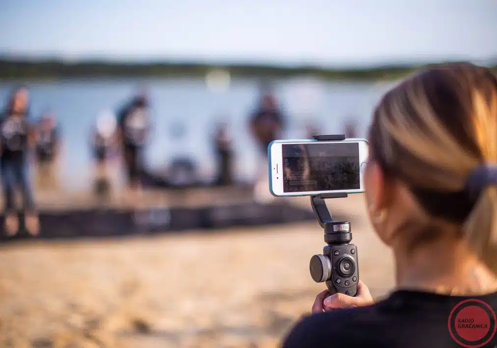 U toku prijave za radionice ”Snimi film mobilnim telefonom” –