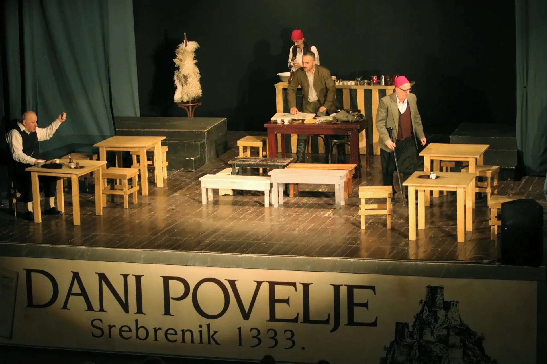 “Dani Povelje 2024”: U prepunoj sali Doma kulture u Srebreniku odigrana predstava “Djelidba”