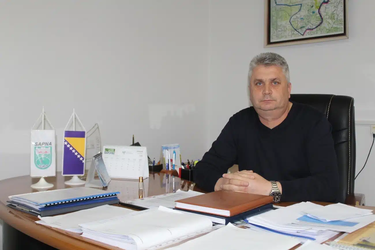 Čestitka načelnika Općine Sapna Zudina Mahmutovića povodom Dana nezaviosnosti BiH i godišnjice brigade