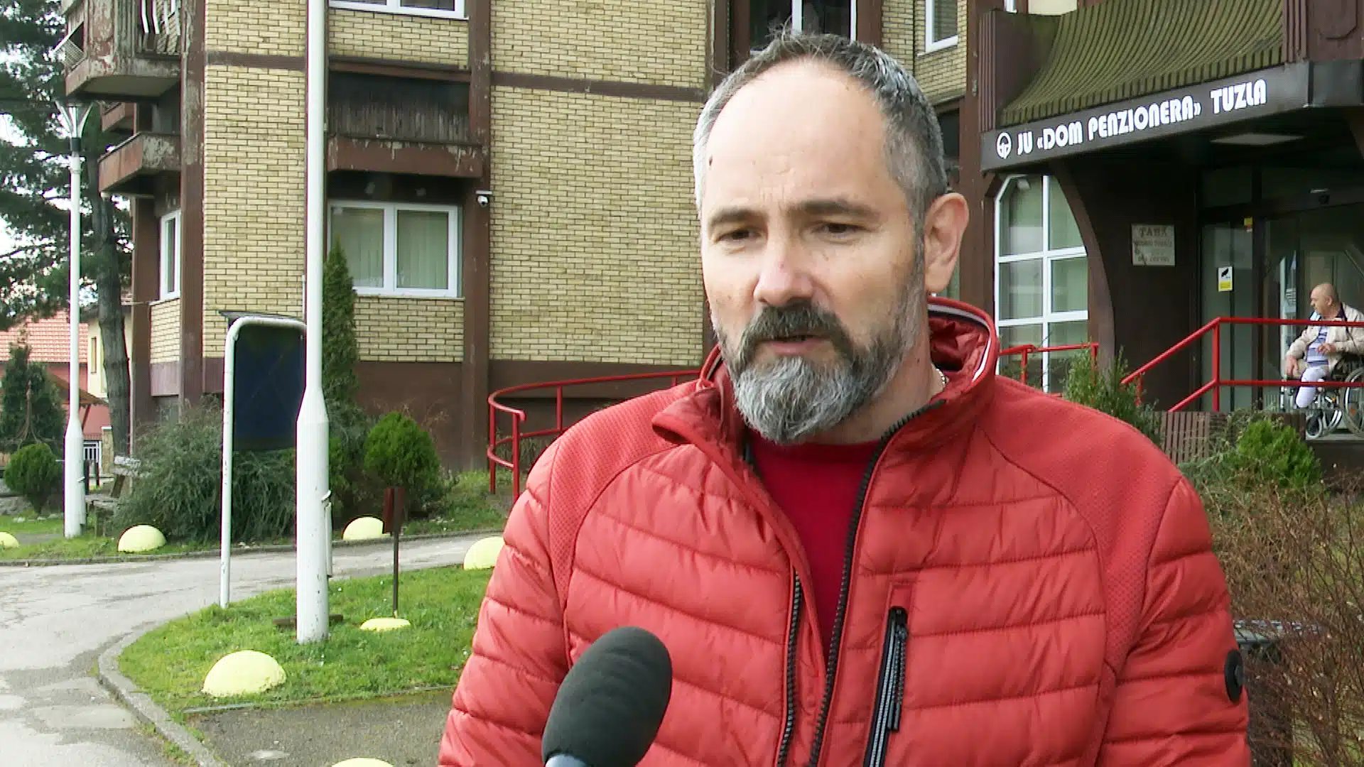 (Video) Dom penzionera Tuzla: Posjete ograničene na 30 minuta