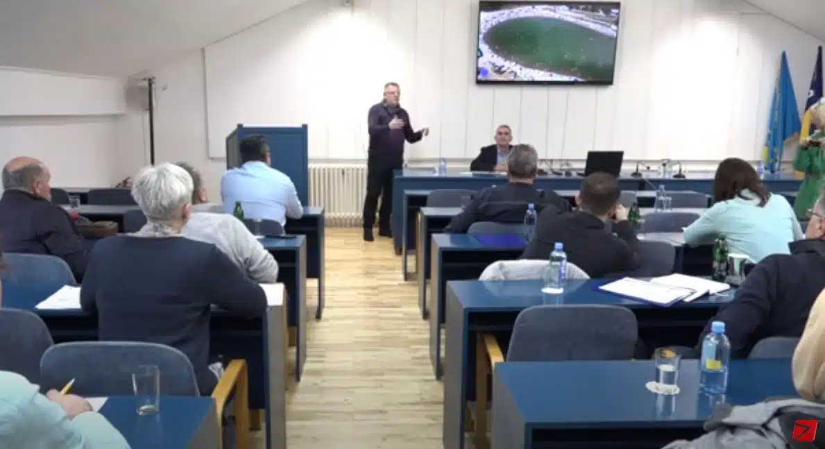 (Video) Kantonalna privredna komora Tuzla: Sastanak o liberalizaciji pravila za uvoz stranih radnika