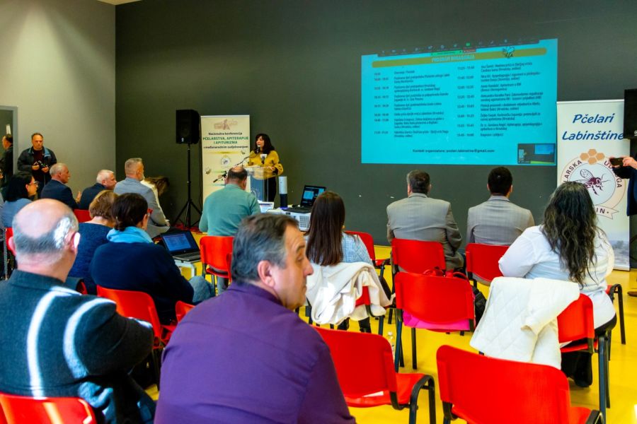 API Riznica na Međunarodnoj konferenciji pčelarstva u Labinu