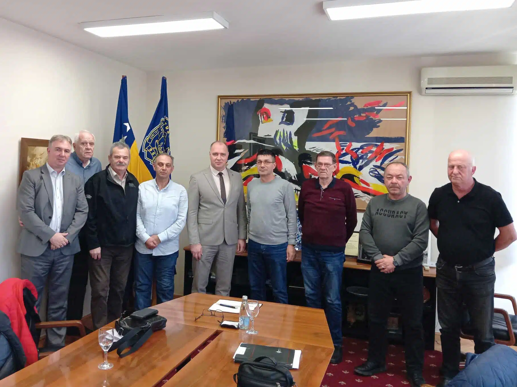 Gradonačelnik Lugavić sastao se s predstavnicima Udruženja “Manevarac”