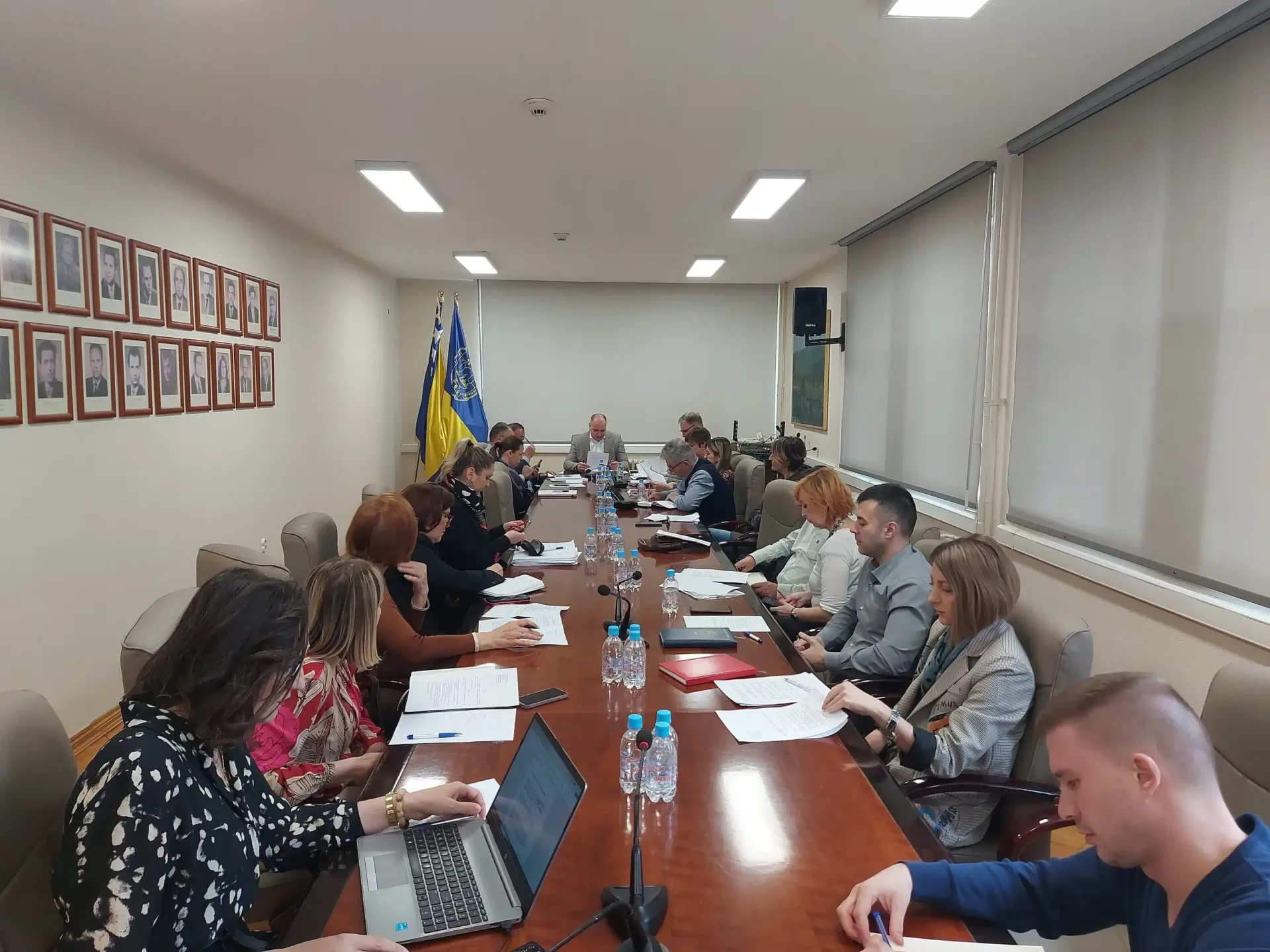Grad Tuzla nastavlja podršku mladima kroz implementaciju Akcionog plana za mlade za period 2023.-2026., za koji su planirana sredstva u iznosu od 5.5 miliona KM