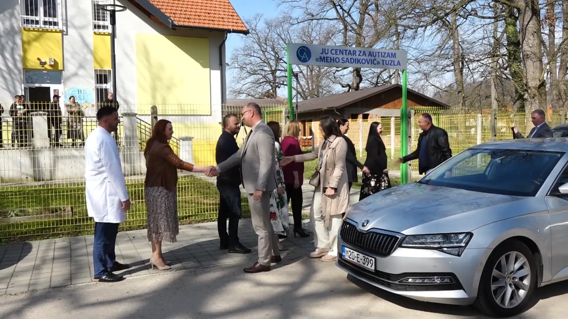 (Video) Gradonačelnik Lugavić u posjeti JU Centar za autizam “Meho Sadiković” Tuzla