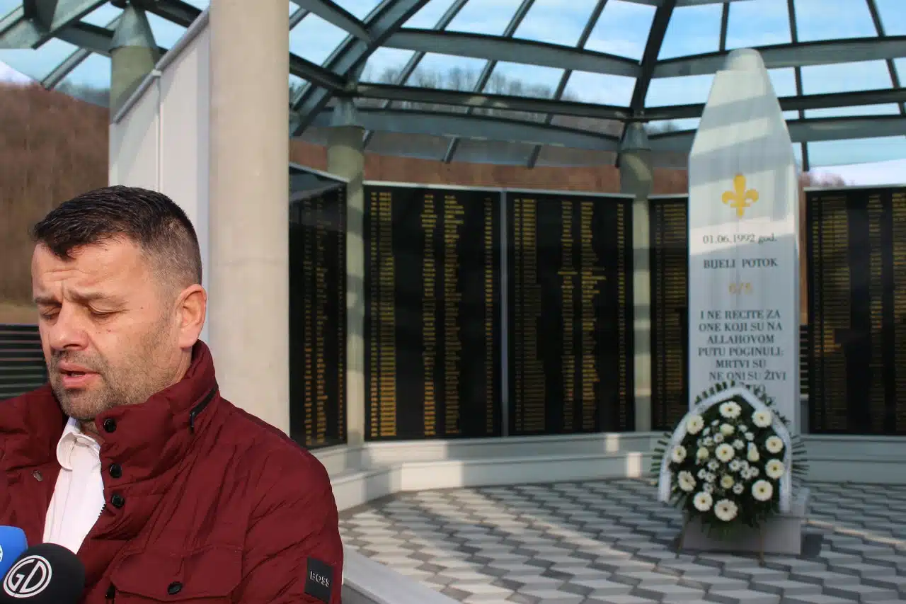 Ministar Hurtić poručio sa Bijelog Potoka: Pitam se o čemu su razmišljali zločinci dok su ubijali nevine žrtve (FOTO+AUDIO)