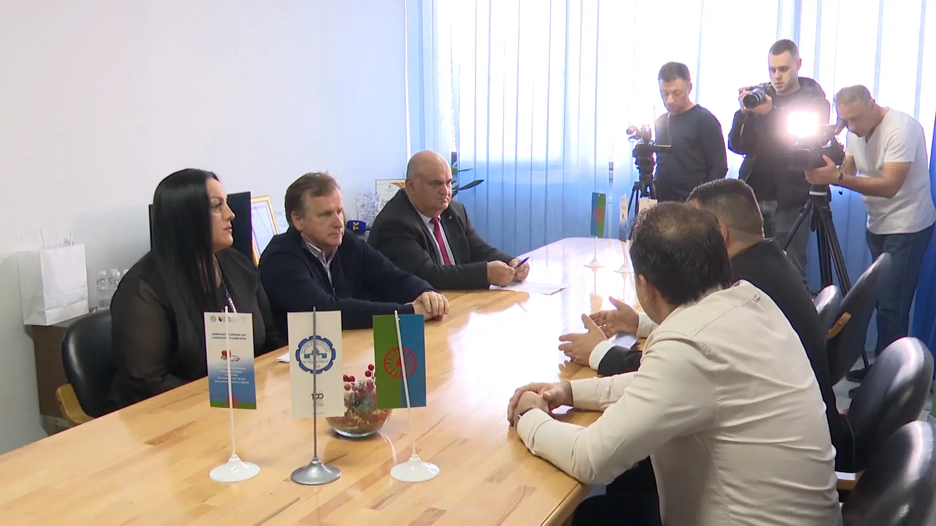 (VIDEO) Prezentiran projekat „Unapređenje dostupnosti zdravstvenoj zaštiti za Rome/kinje na području Tuzlanskog kantona“