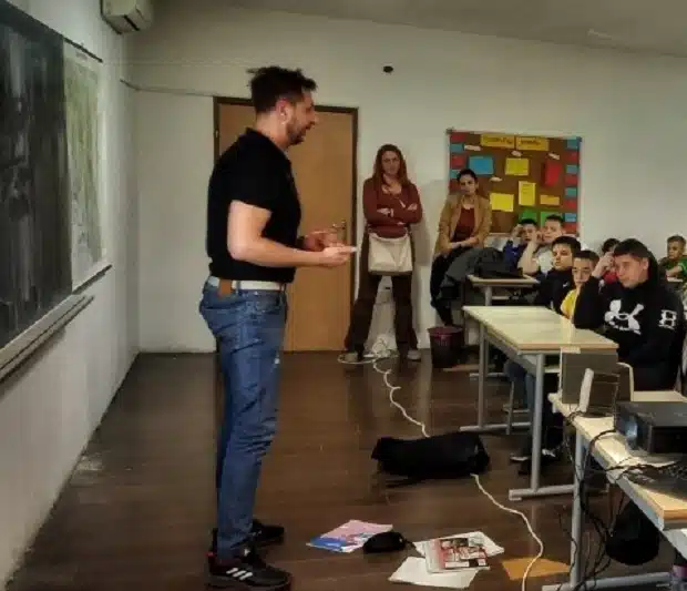 Nova predstava Jasmina Salkića – „Druga strana nasilja“