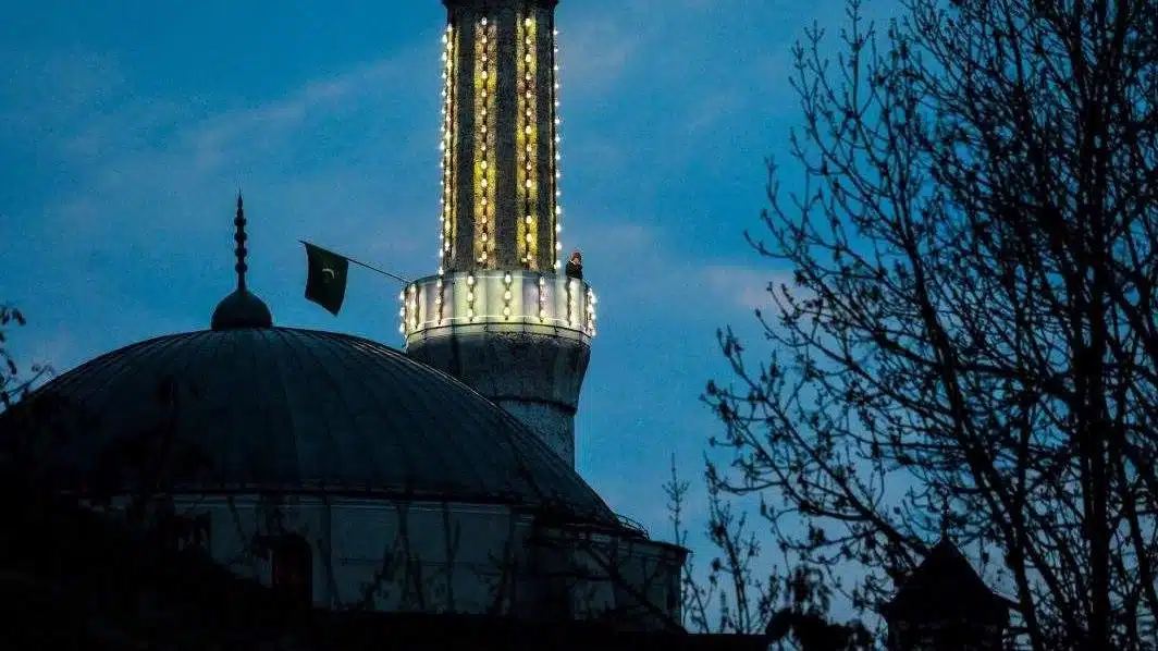 Muslimani večeras obilježavaju odabranu noć Lejletul-bedr
