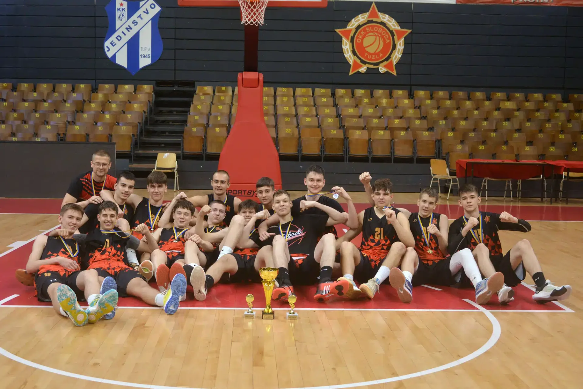Kadeti Slobode odbranili titulu prvaka, Alić i Omerović u najboljoj petorci turnira