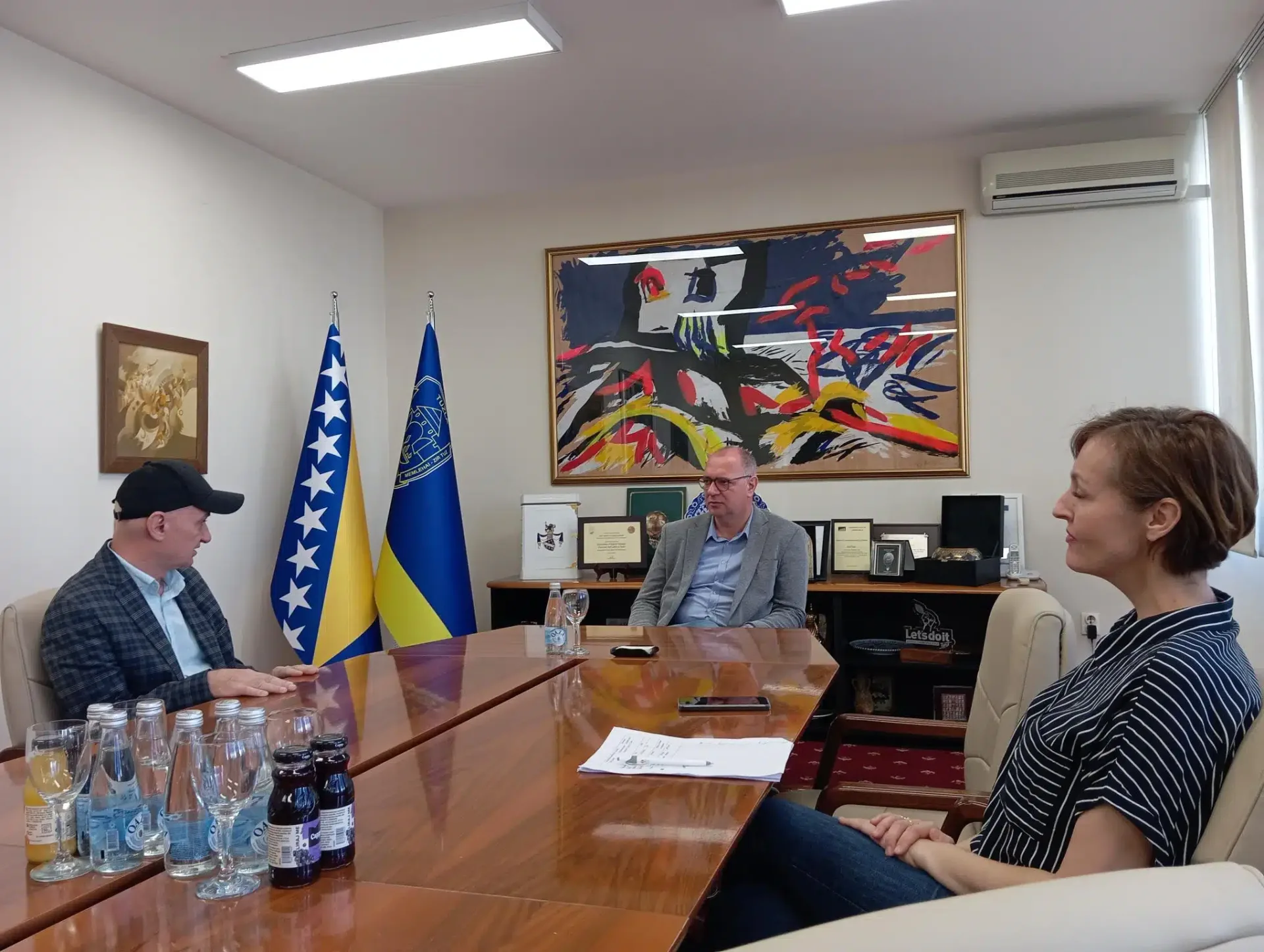 Gradonačelnik Lugaviću predstavljene aktivnosti ovogodišnjeg festivala “Majski cvijet”