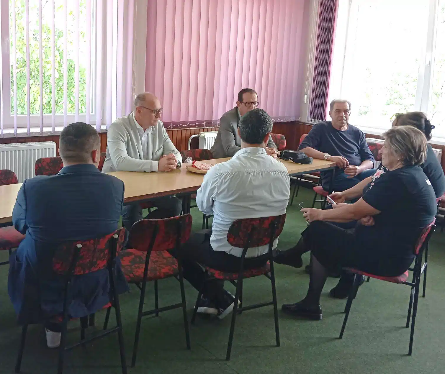 Gradonačelnik Tuzle u radnoj posjeti MZ Husino (FOTO)