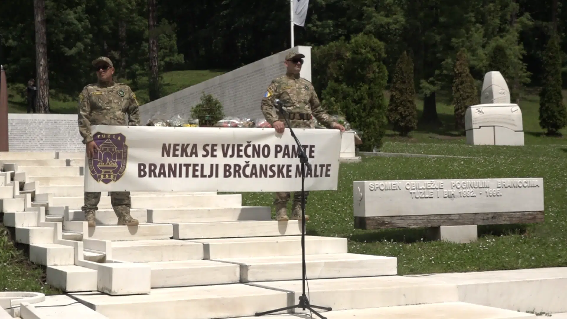 (VIDEO) Na Slanoj Banji odato poštovanje braniocima Tuzle i BiH i civilnim žrtvama rata