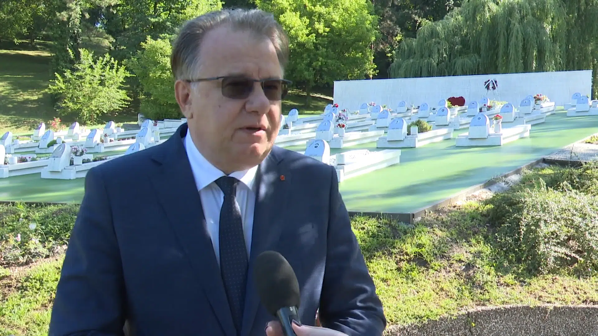 Video: Premijer Federacije Bosne i Hercegovine u posjeti Tuzli – Zašto je usvajanje Rezolucije o Srebrenici bilo neophodno