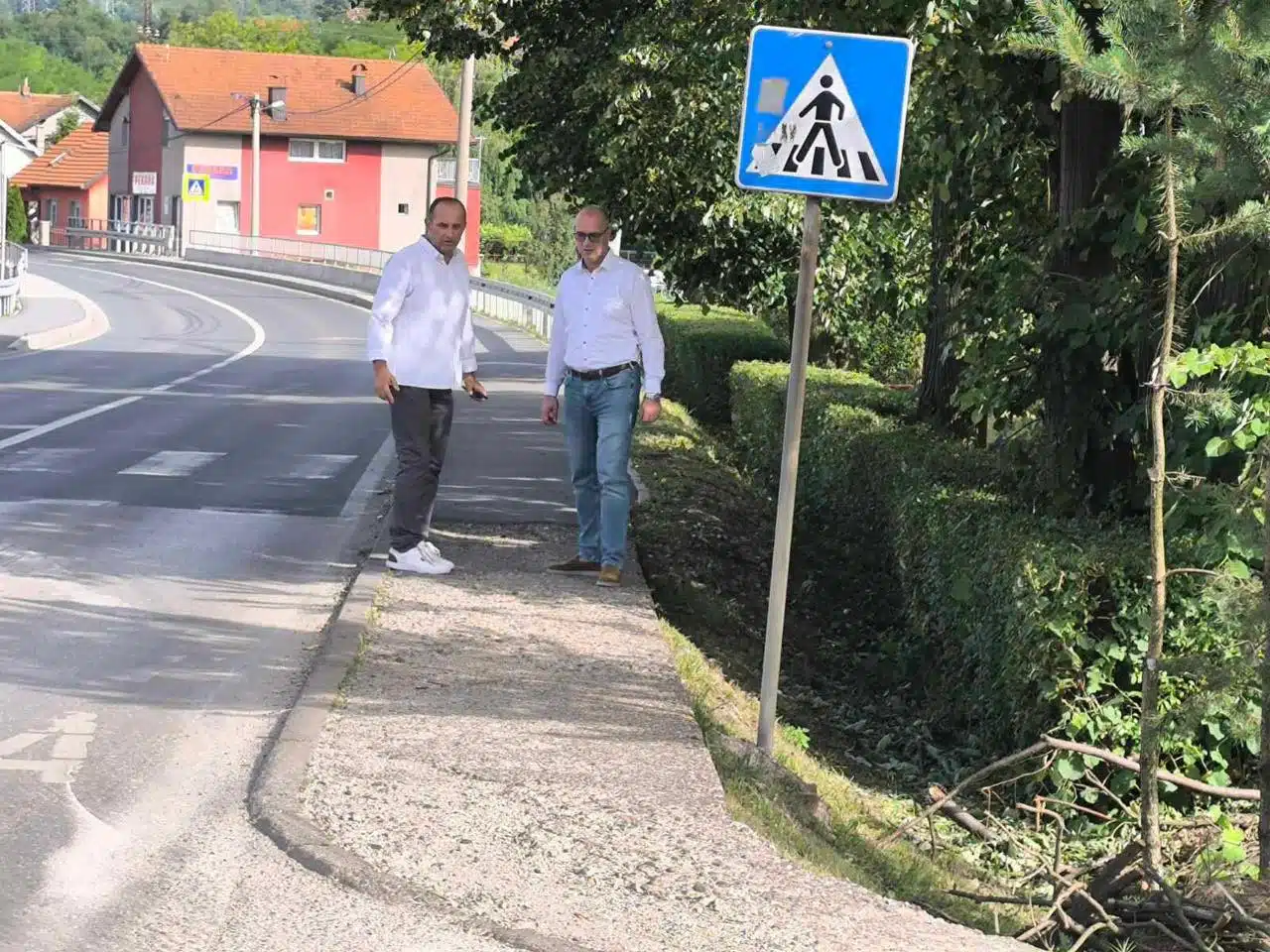 Gradonačelnik Tuzle posjetio MZ Simin Han