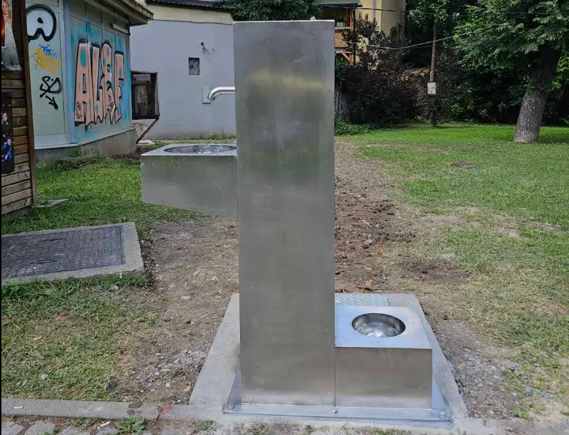 Postavljena javna česma u Centralnom gradskom parku Tuzla (FOTO)