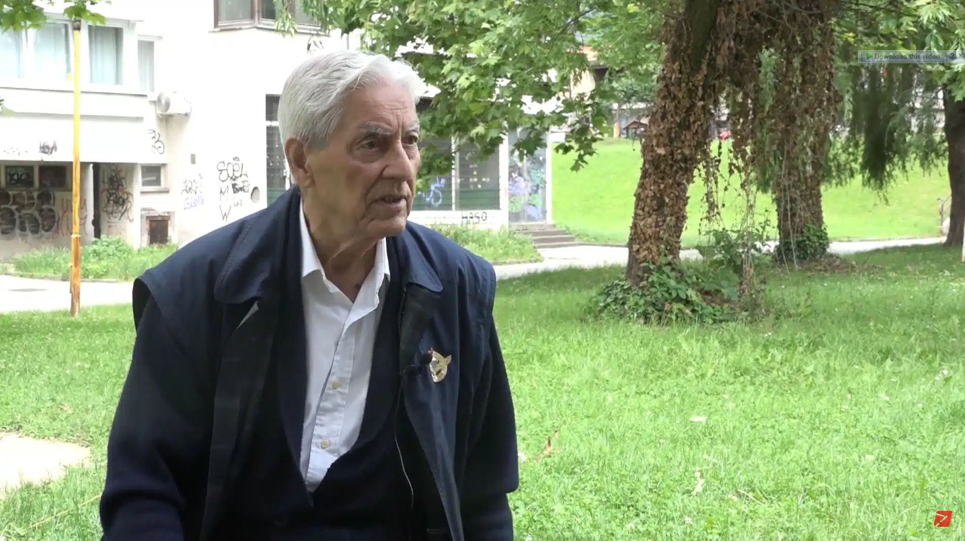 (Video) Padobranac Ibrahim Kalesić sa preko 1500 skokova