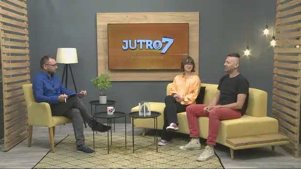 (Video) Niz kulturnih događaja ovog vikenda u renoviranom objektu Kuće plamena mira Tuzla.