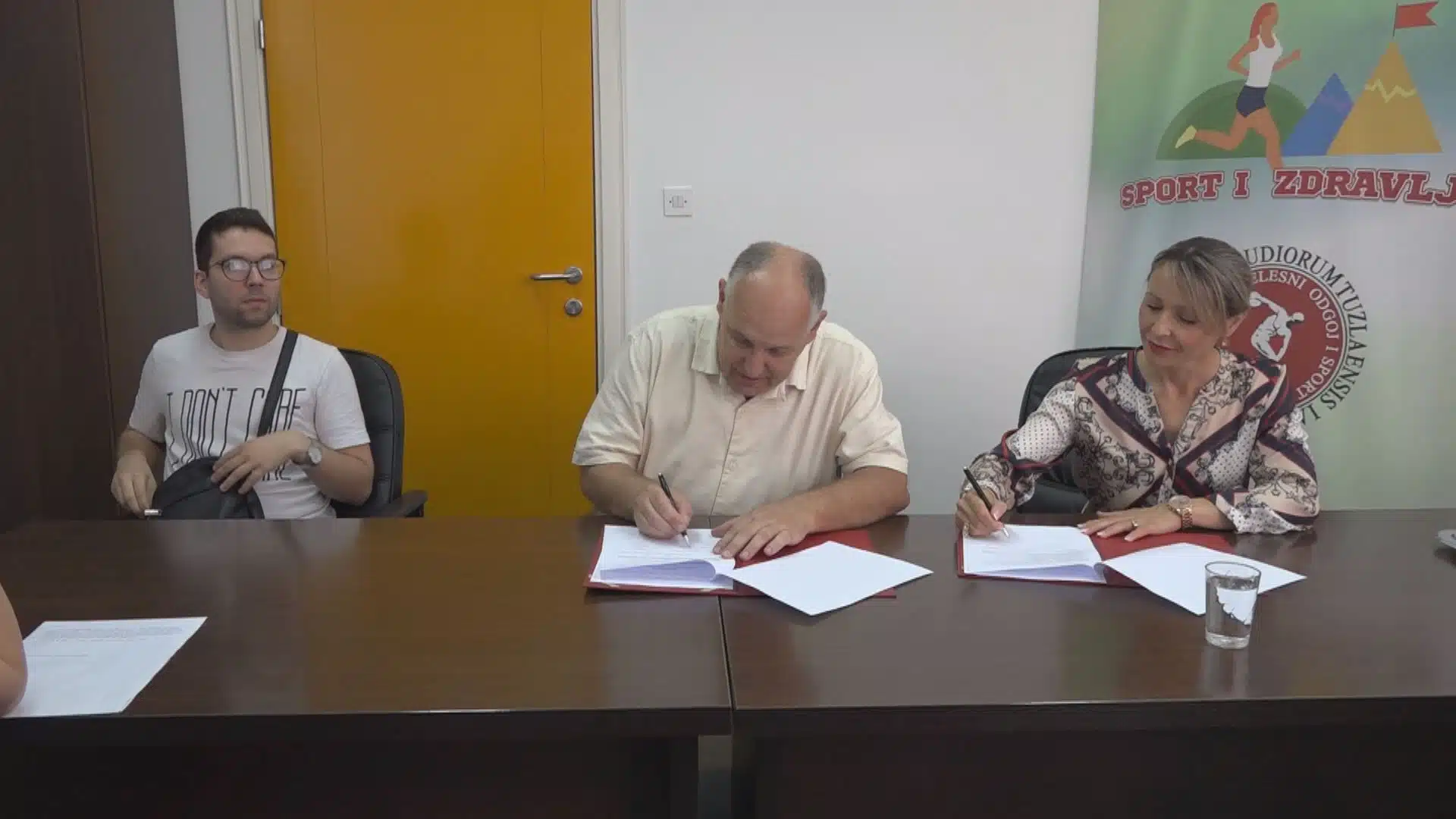 (Video) Fakultet za tjelesni odgoj i sport i JU Naše dijete Tuzla potpisali sporazum o saradnji
