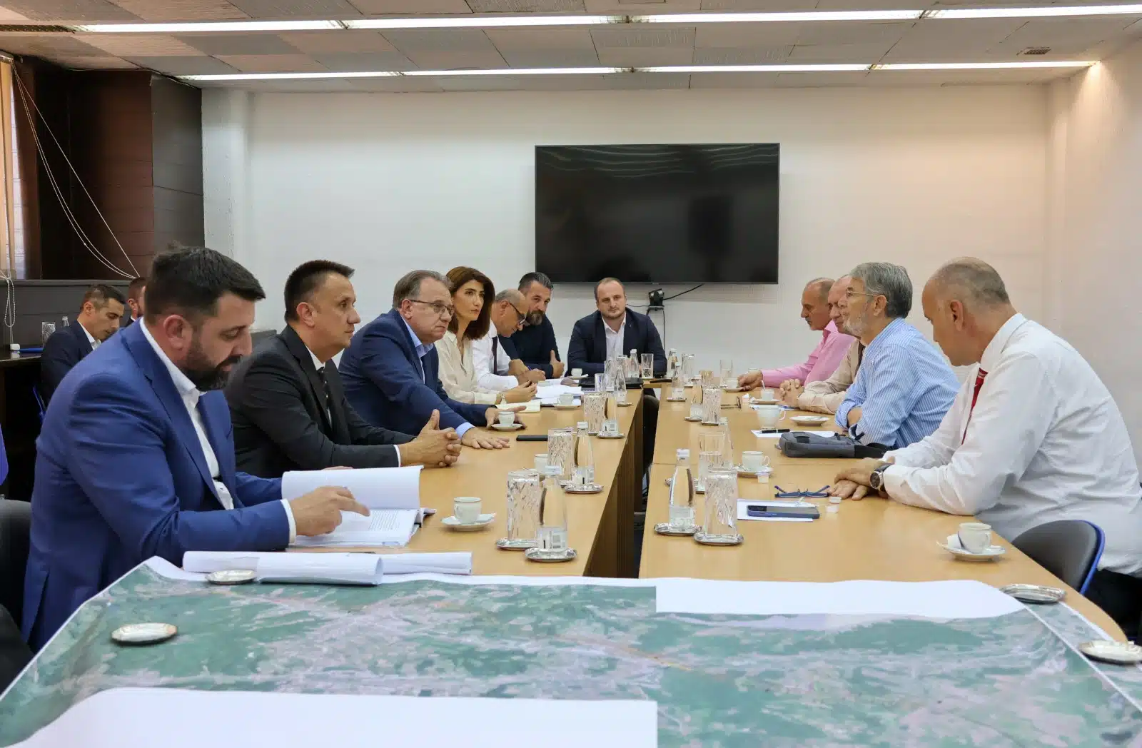 Premijer Nikšić i ministri Katić i Lakić podržavaju projekte cestovne izgradnje u Tuzli