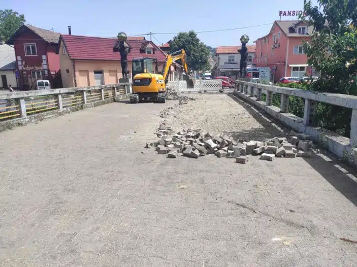 Počeli radovi na sanaciji mosta “Kipovi” u Tuzli (FOTO)