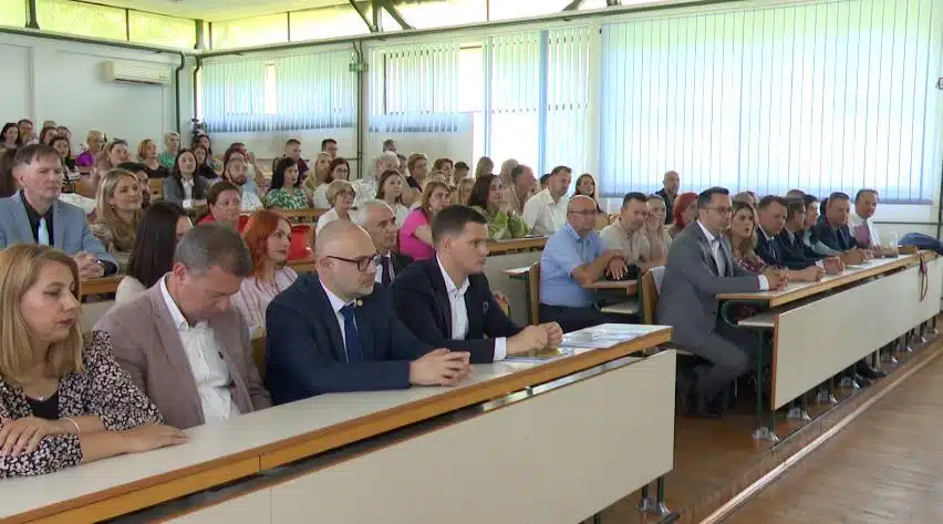 (VIDEO) Otvaranje 29. Ljetnog Univerziteta u Tuzli u svečanoj atmosferi