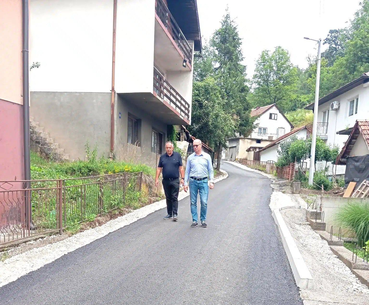 Završeno asfaltiranje puta u ulici Mahmuta Bušatlije, MZ Slavinovići