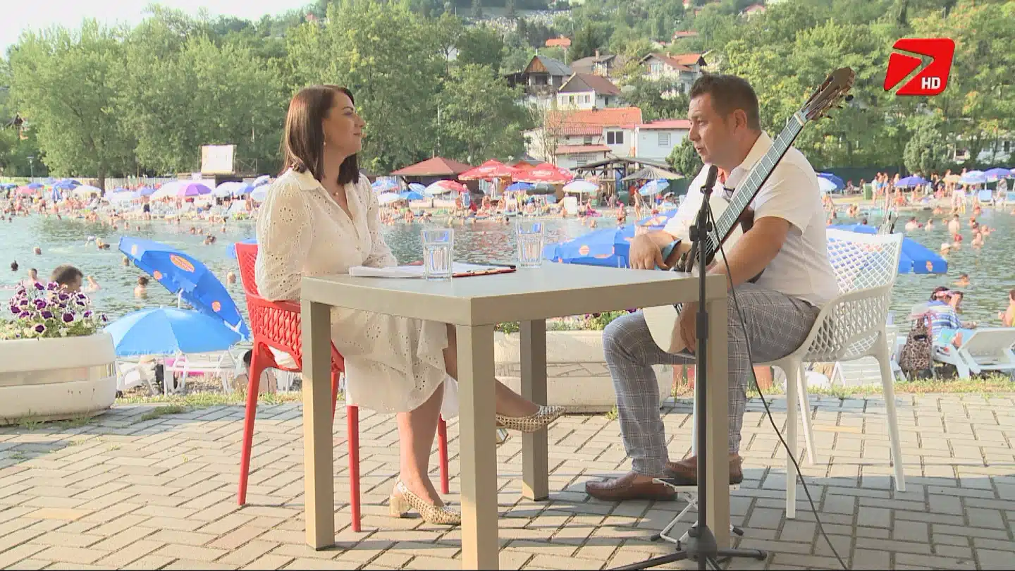(Video) Gost “Ljeta u Tuzli” Elvis Sivčević