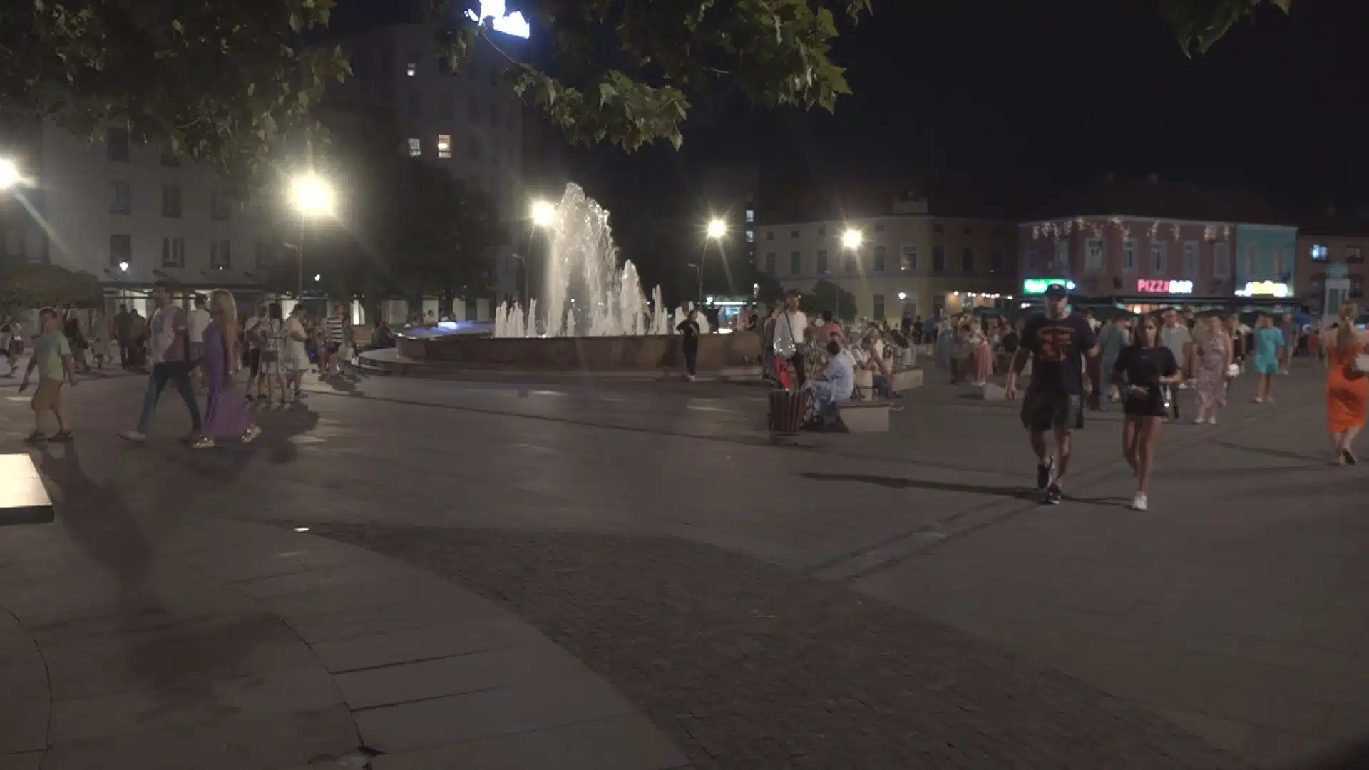 (VIDEO) Topla julska noć u Tuzli