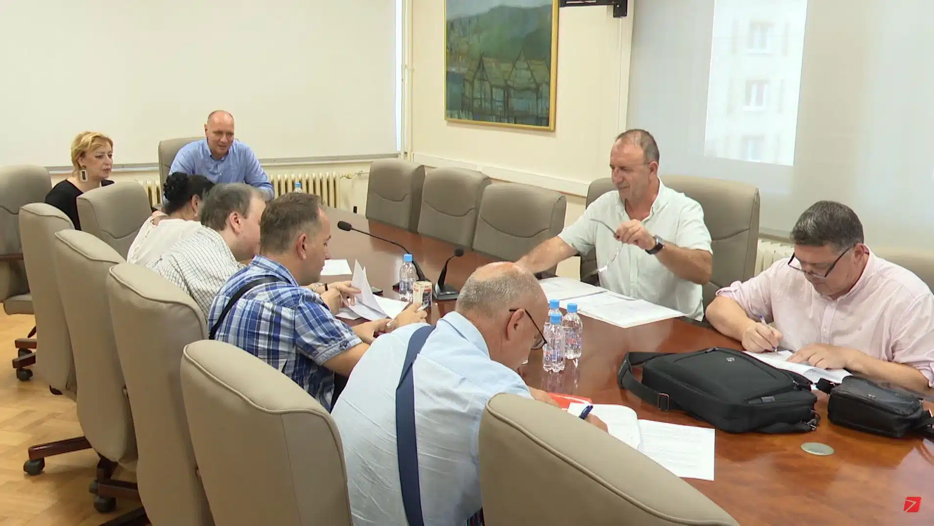 (Video) U Gradskoj upravi Tuzla potpisani ugovori o realizaciji projekata iz oblasti poduzetništva i poljoprivrede