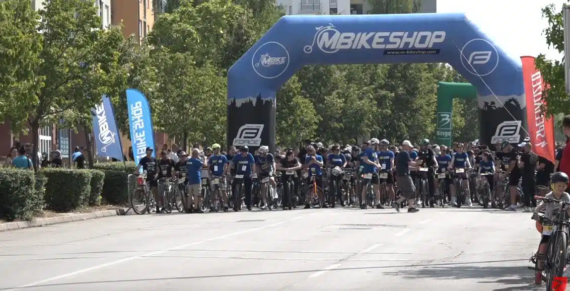 (VIDEO) Tradicionalna tuzlanska biciklijada okupila hiljade biciklista