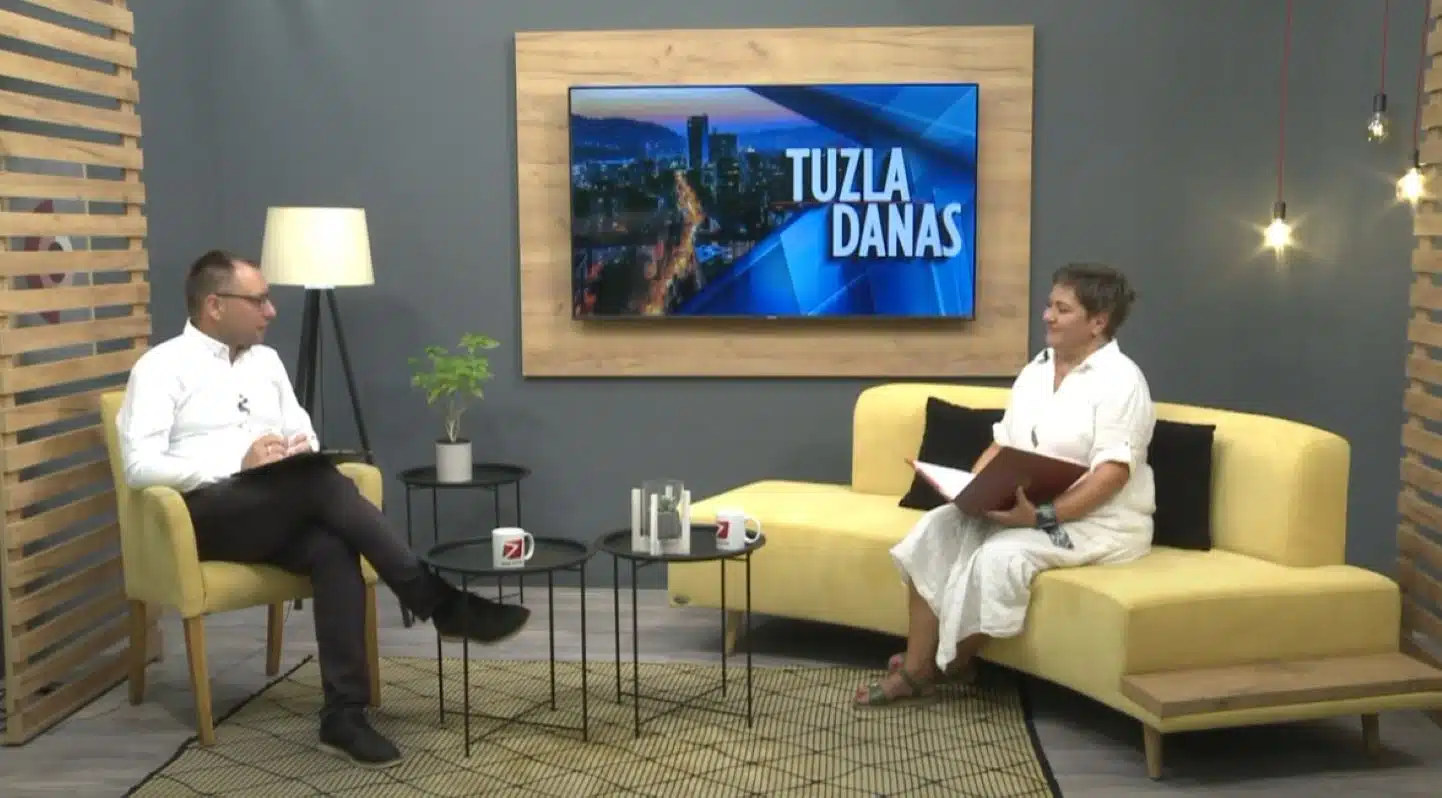 (Video) Održan drugi upisni rok na Univerzitetu u Tuzli, konačna rang lista do kraja sedmice
