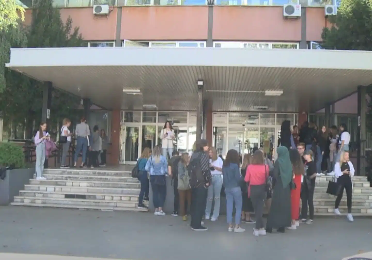 Do 8.novembra traju prijave na Fond za stipendiranje „Prometej“ (VIDEO)