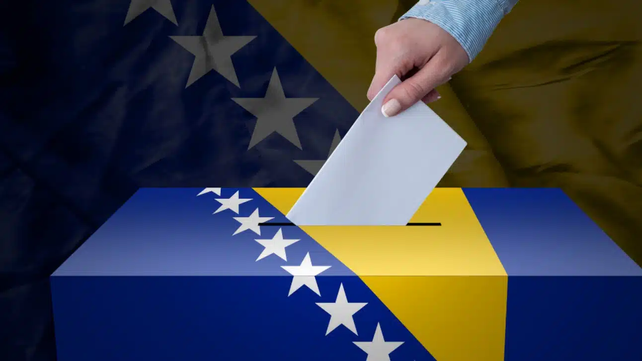 Počela je izborna šutnja: CIK bi mogao odgoditi glasanje u područjima pogođenim poplavama