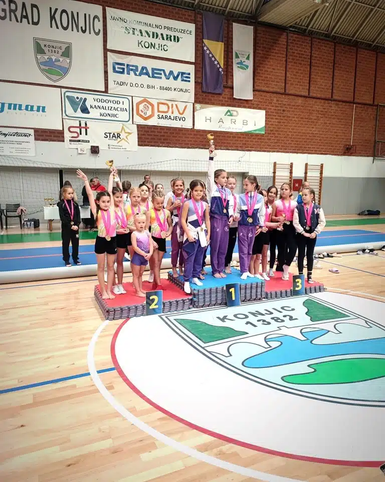Odličan nastup i odlični rezultati za gimnastičare i gimnastičarke Gimnastičkog kluba Salto iz Tuzle