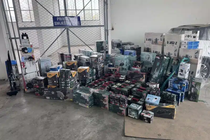 U Tuzli zaplijenjeni dronovi, trotineti i usisivači u vrijednosti od 130.000 KM
