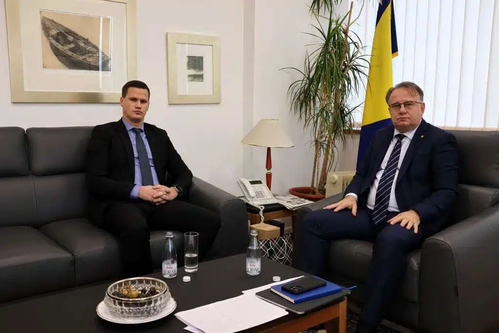 Postignut dogovor o saradnji Vlade Federacije BiH i Vlade Tuzlanskog kantona