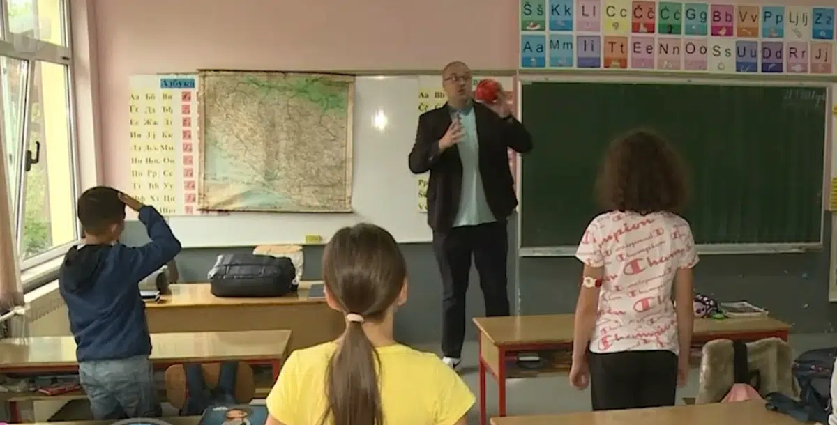 Nastavnik Damir Husanović u “Besjedama u obrazovanju”: Na nama se slomilo, na djeci ne smije (VIDEO)