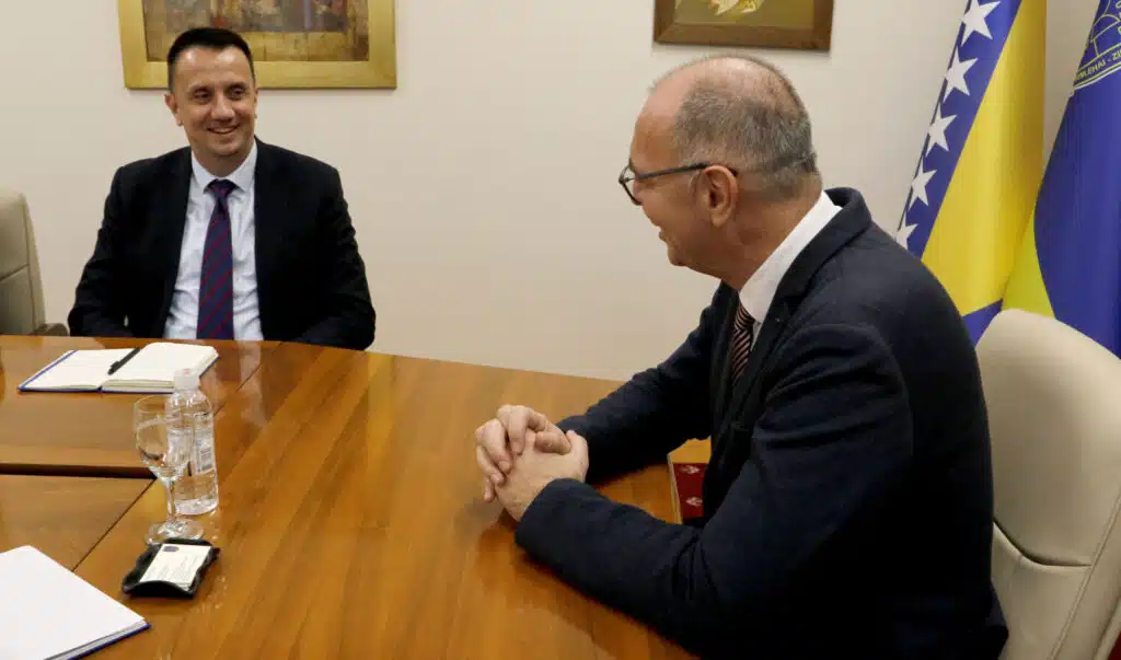Razvojni projekti Tuzle u fokusu sastanka gradonačelnika Lugavića i federalnog ministra Lakića