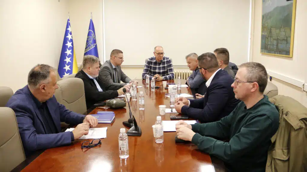 Grad Tuzla i susjedni gradovi i općine jedinstvenog stava o rješavanju javnog prevoza