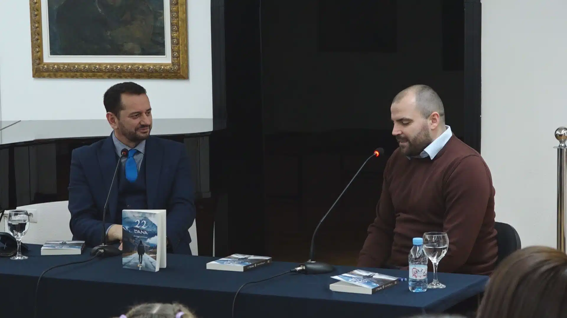 “22 dana” : U Tuzli promovisana druga knjiga Zlatana Halilbegovića (VIDEO)