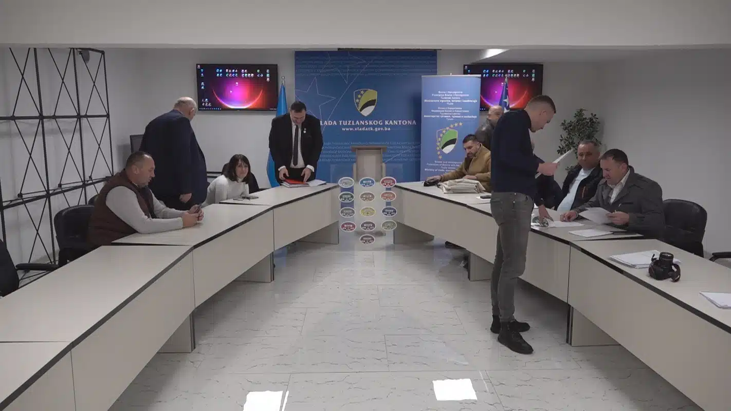 Počela podjela dopunskih taksi oznaka (VIDEO)