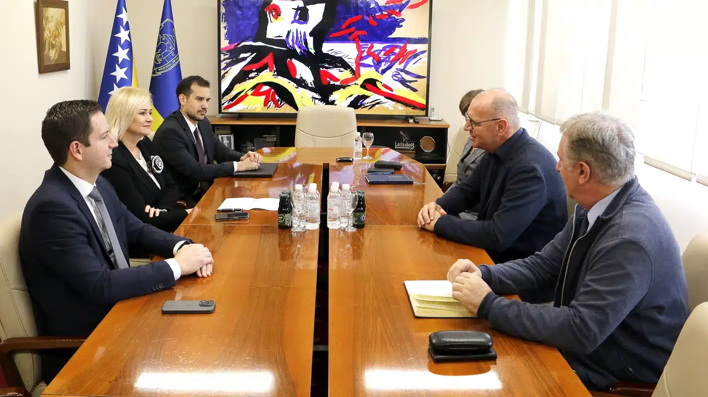 Nastavak uspješne saradnje Grada Tuzle i NLB banke za dobrobit zajednice
